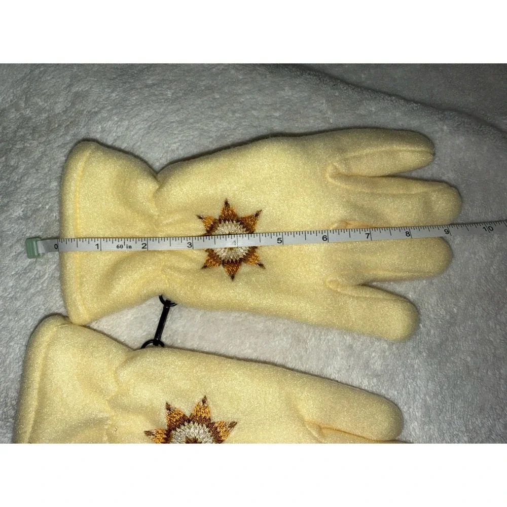 Vintage Fleece Gloves Embroidered With Native Star Pattern‎ Yellow Color